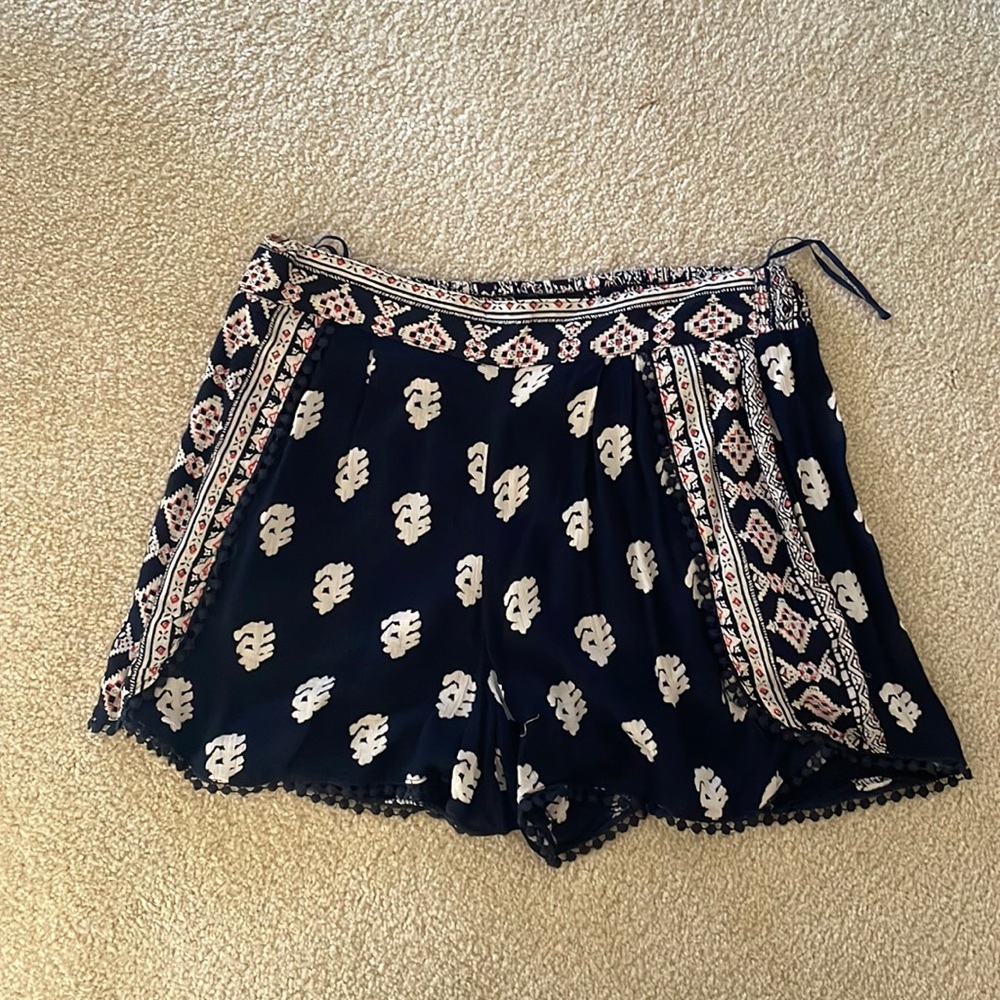 Angie navy linen shorts